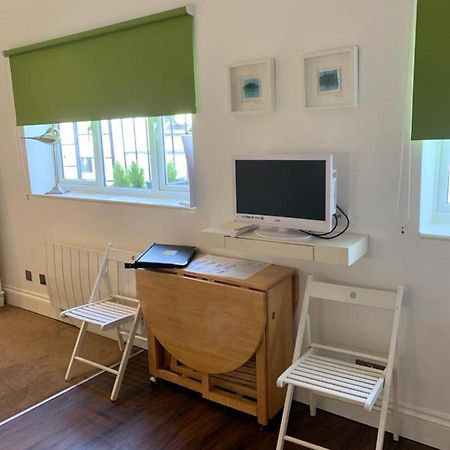 Between Piers, The Stylish Studio Flat In Cannon Place Brighton Eksteriør bilde