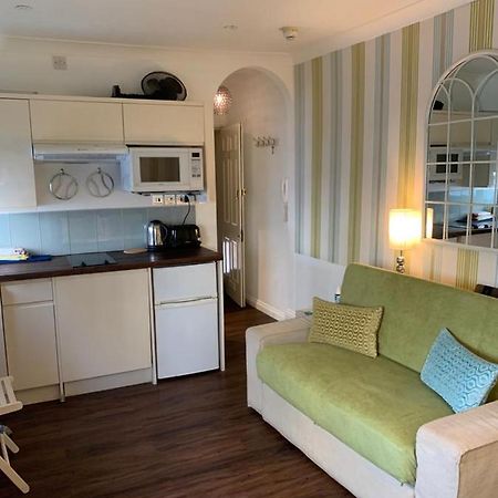 Between Piers, The Stylish Studio Flat In Cannon Place Brighton Eksteriør bilde